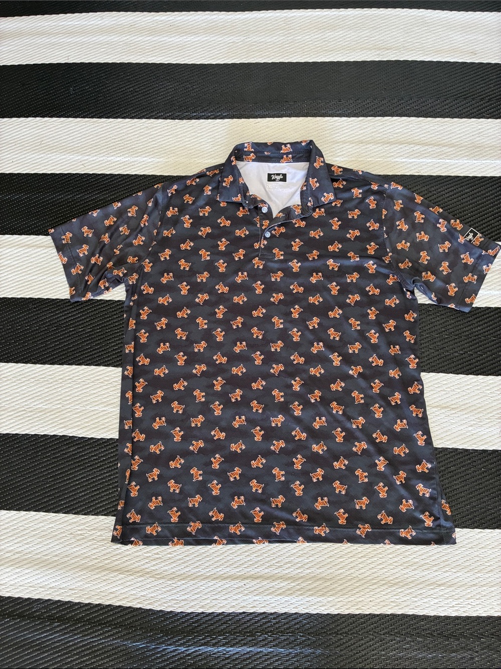 Waggle Men's golf polo xxl with tiger stripe goats